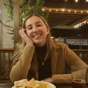 Meet your Posher, Steph!